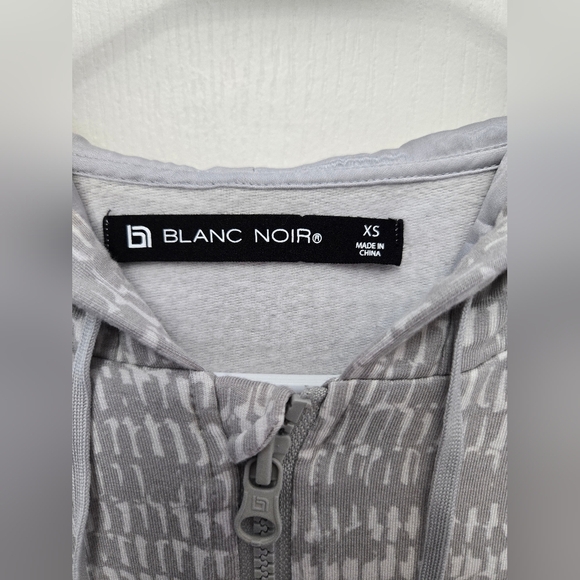 Blanc Noir Luxe Zip Front Hoodie Emilia Print Jacket Thumb Holes Size XS Fall - Picture 8 of 14